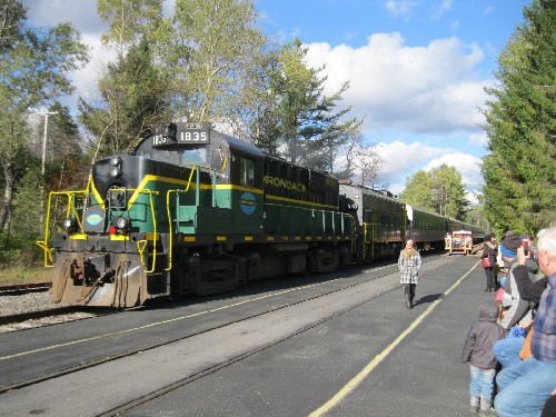 Adirondack Scenic RR RS18U with train, Thendara