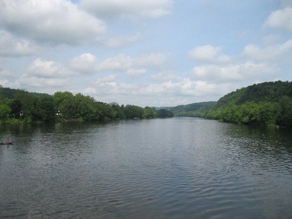 Delaware River, looking north