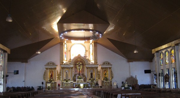 Our Lady of the Snows church interior