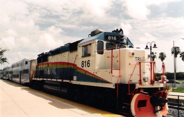 Tri-Rail GP-49 816