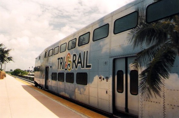 Tri-Rail bilevel